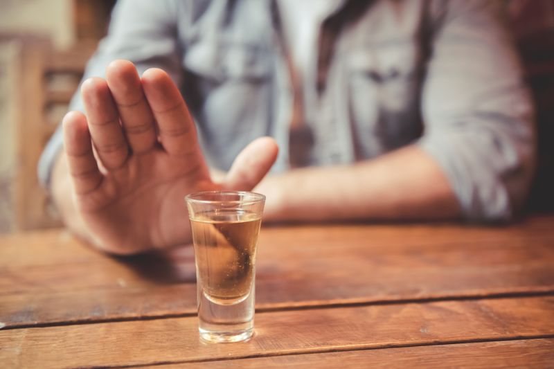 CBD no tratamento do alcoolismo: estudo revela potencial promissor